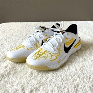 Nike Alpha Huarache Elite 3 Turf Premium White Metallic Vivid Gold Size 10 & 11